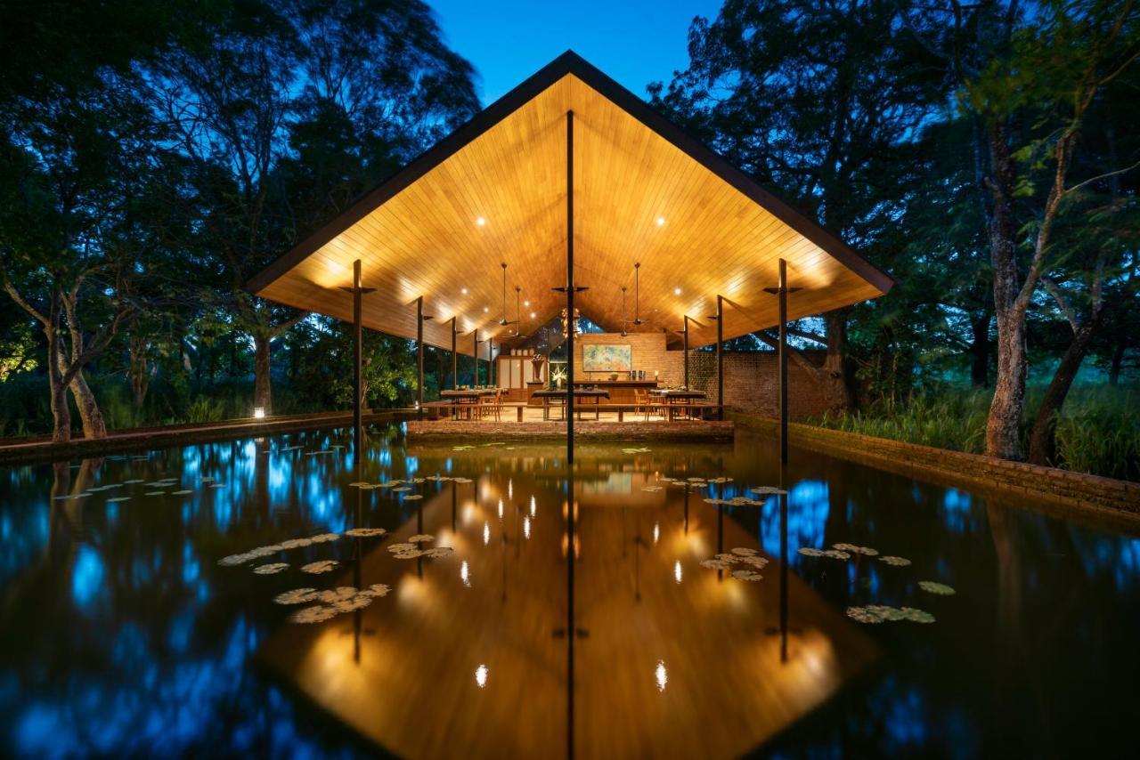 Taru Villas Maia - Habarana Extérieur photo